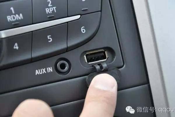 車內(nèi)usb接口